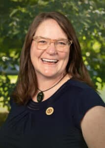 Farah Wissinger headshot