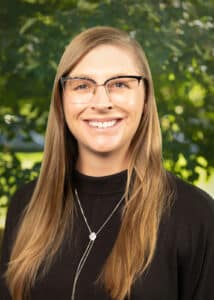 Amy Otley headshot