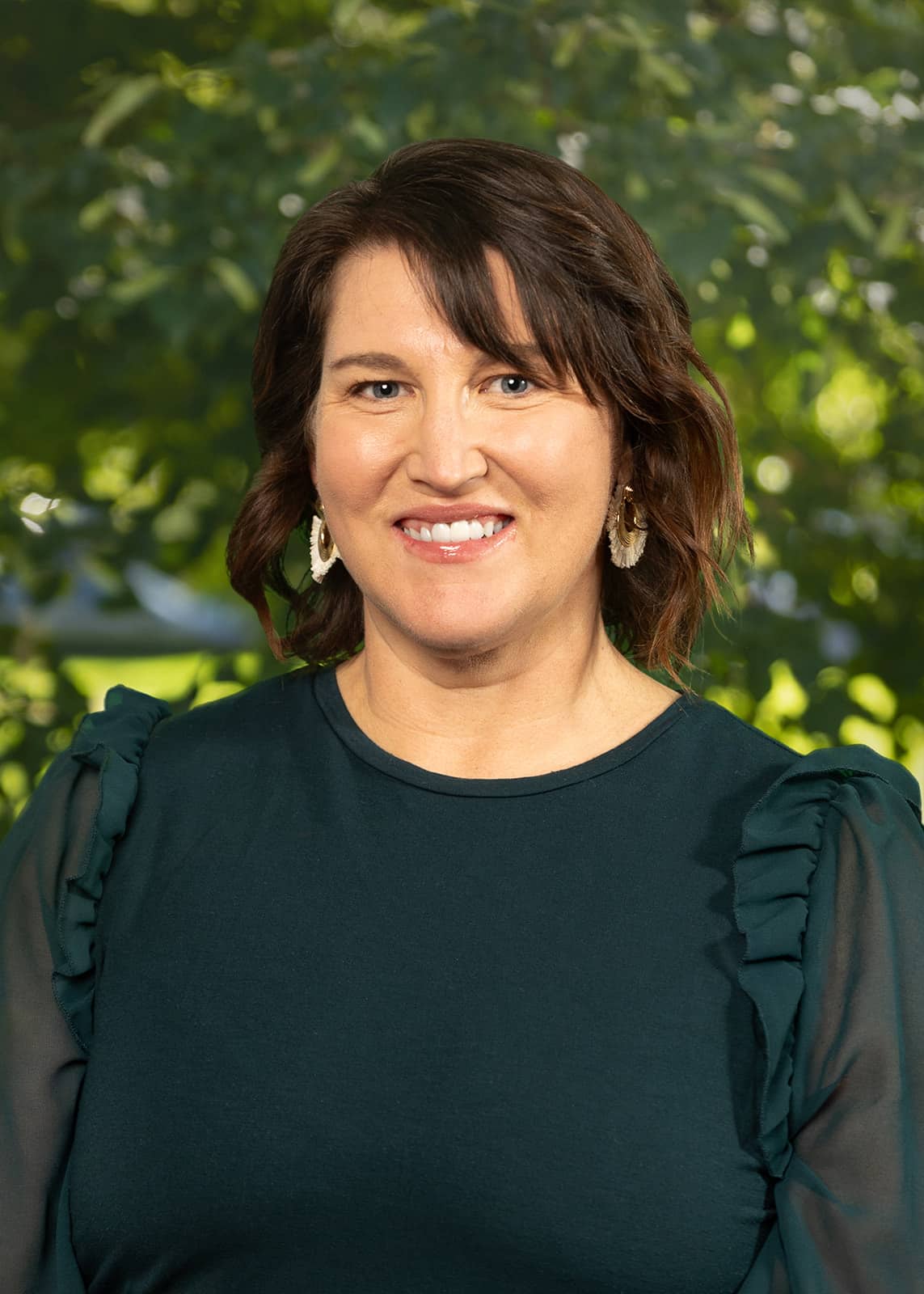 Aly Thompson headshot