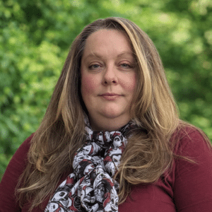 Rosa DeRose headshot