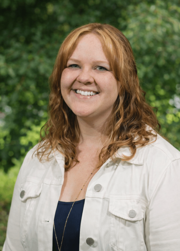 Carrie Carlstrom headshot